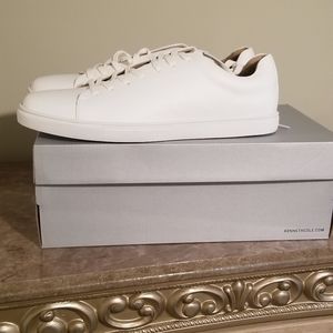 Kenneth cole mens white causal shoes